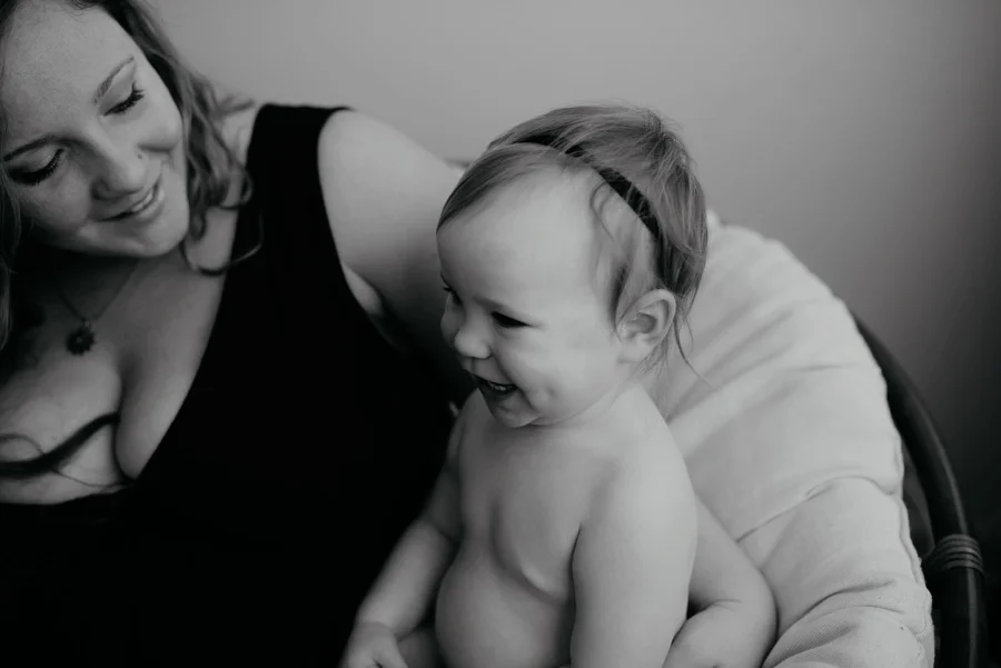 breastfeeding portraits