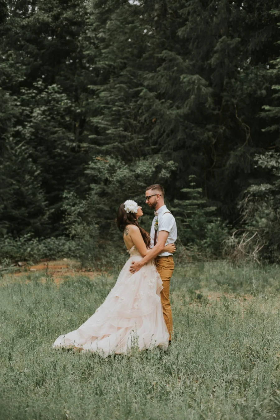 eloping in a field