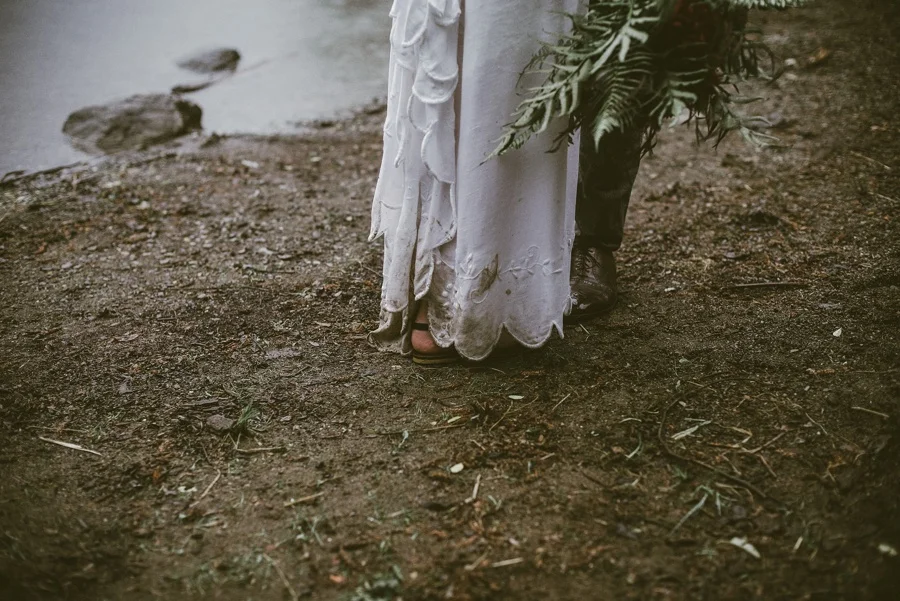 rainy pacific northwest elopement