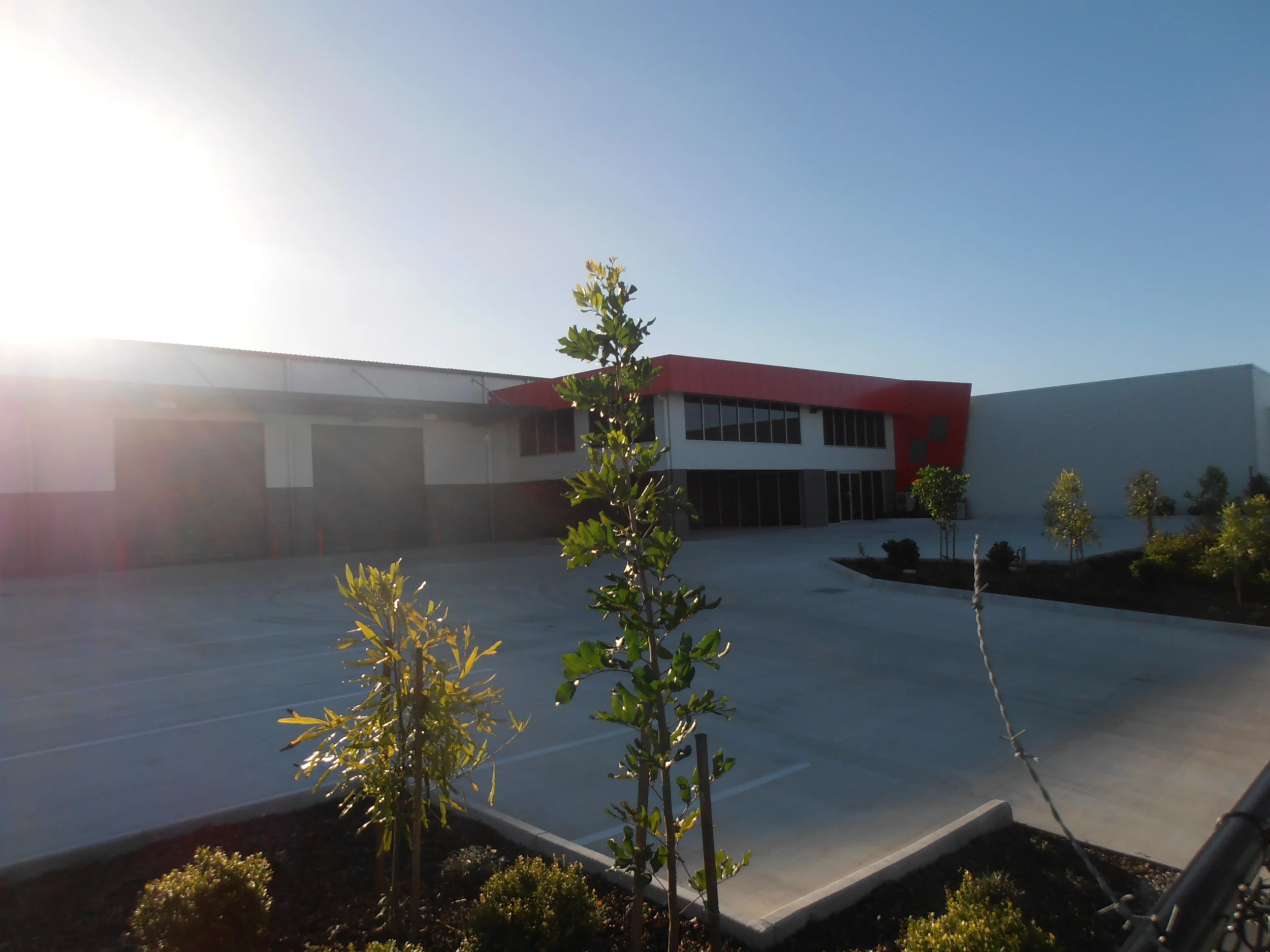 Warehouse & Office Building. 17 Mile Rocks, Brisbane QLD