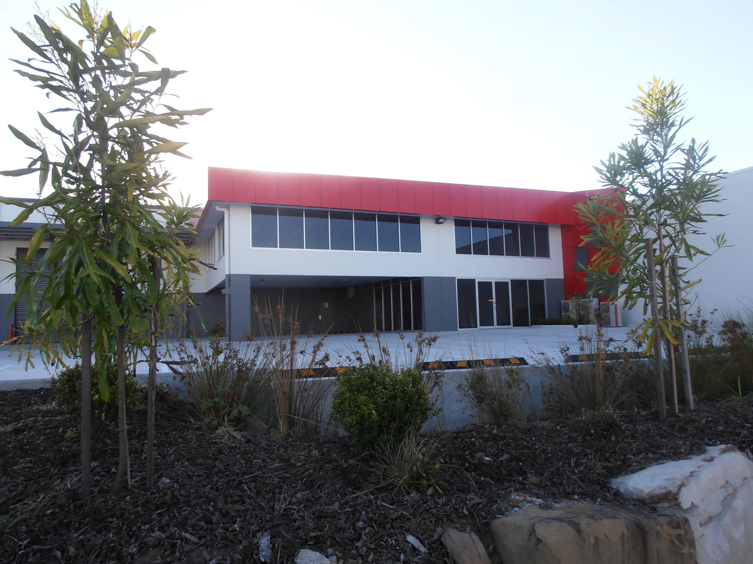 1500m2 + Warehouse & Office.  17 Mile Rocks, Brisbane QLD