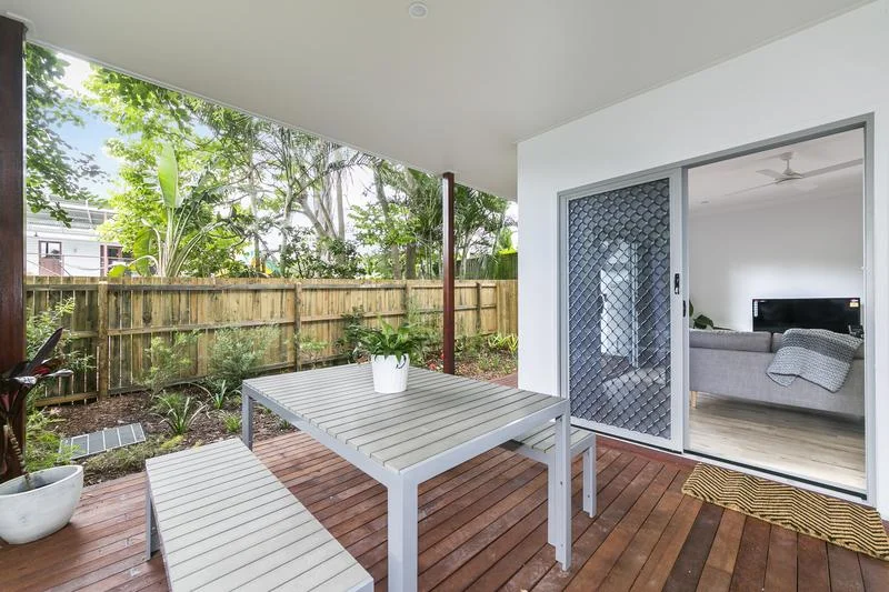 Town house & Renovated Queenslander project - Albion