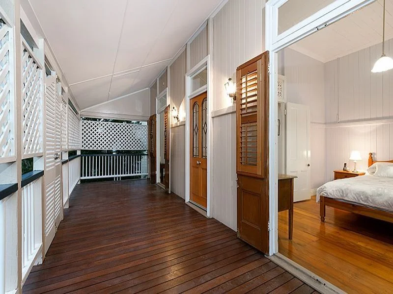 Town house & Renovated Queenslander project - Albion