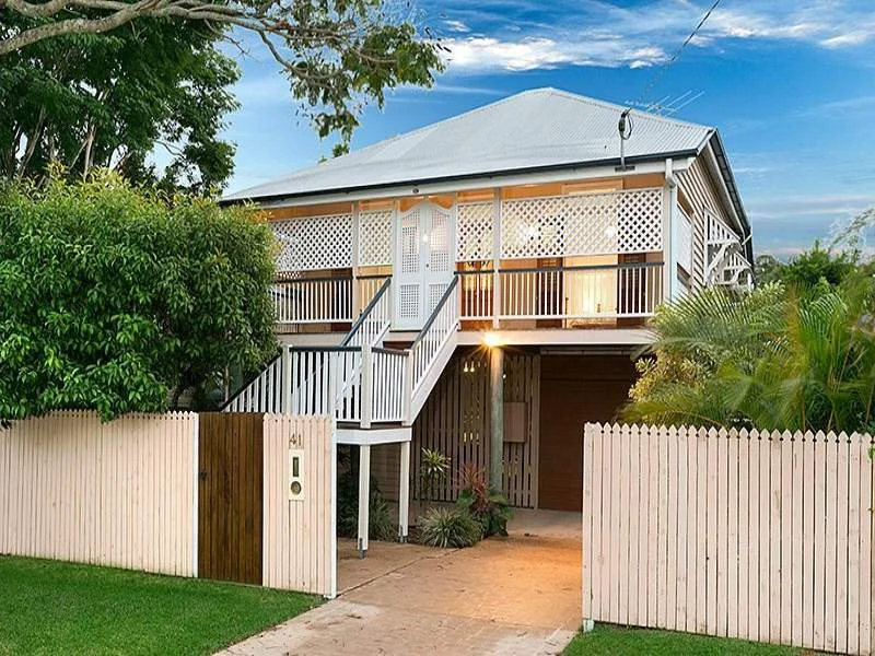 Town house & Renovated Queenslander project - Albion