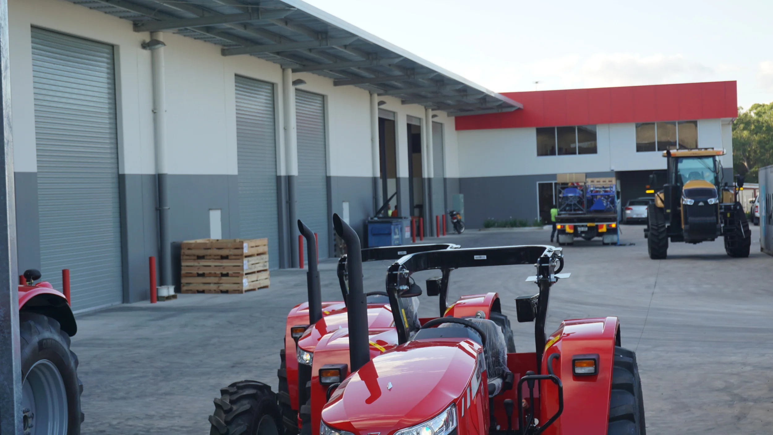 3000m2 warehouse & 2 Storey Office Building - Crestmead