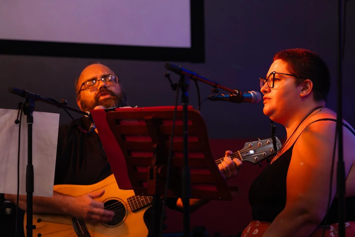 August 2025. Flavor Notes, hosted by @roscoescoffee
#livemusic #localmusic #music
