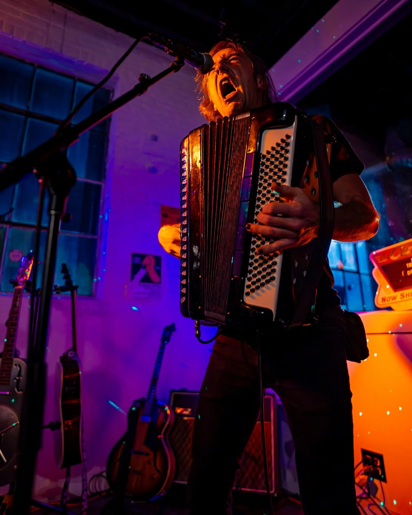 @_ericmcm_ performing at the October 2025 Flavor Notes showcase at @roscoescoffee hosted by @achillestenderloin.
#livemusic #localmusic #southerngothic #accordion #spooky #indie #indiemusic #musicphotography #richmondindiana #flavornotes #music #so