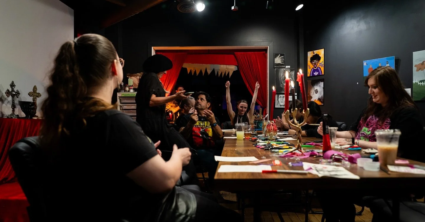 Emo Night at @oblivionindiana
#crafts #art #emo #itsnotjustaphase #rawrxd #oblivianart #poetry #community