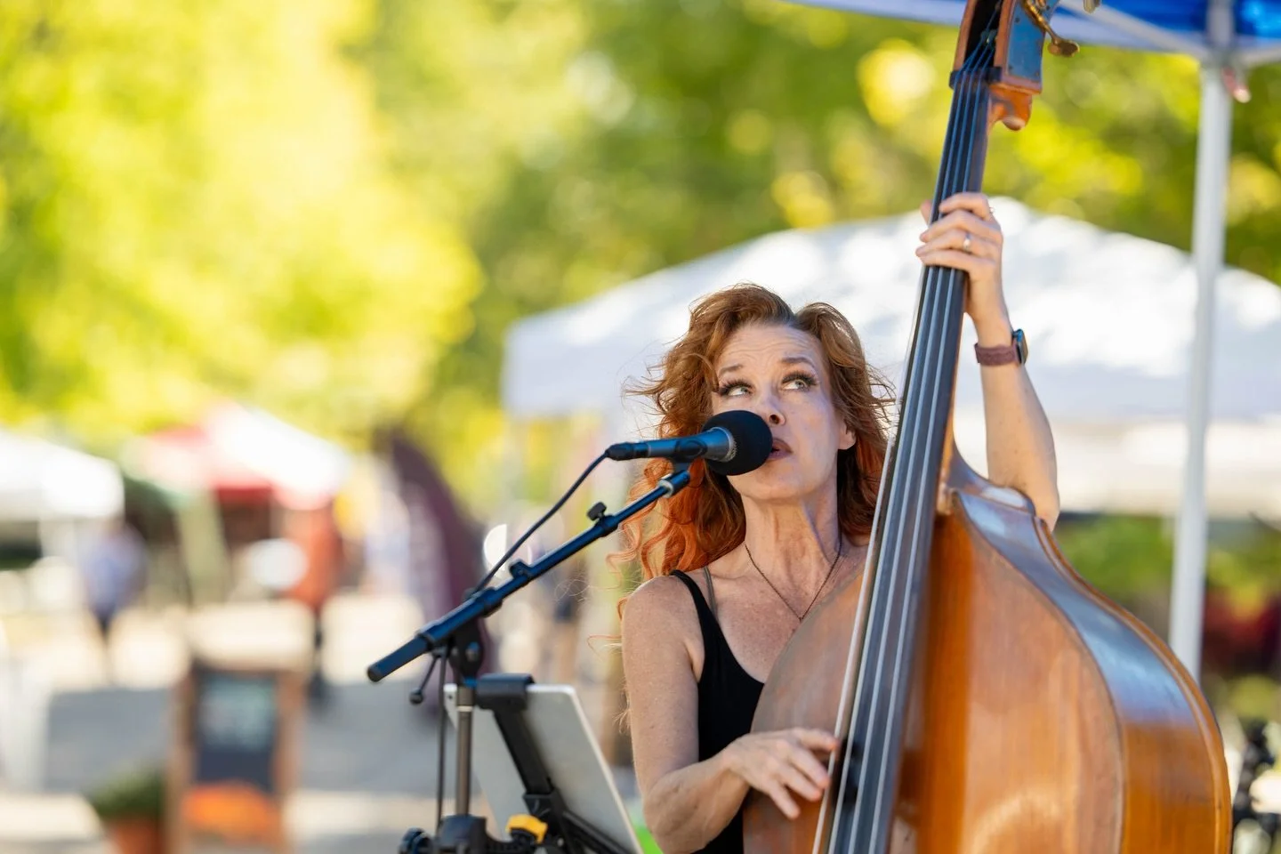 @catcampbellmusic joined by Brian Franks, performing at the 2025 4th Street Fair. October 2025
#livemusic #localmusic #folk #folkmusic #blues #rockabilly #bluesmusic #musicphotography
