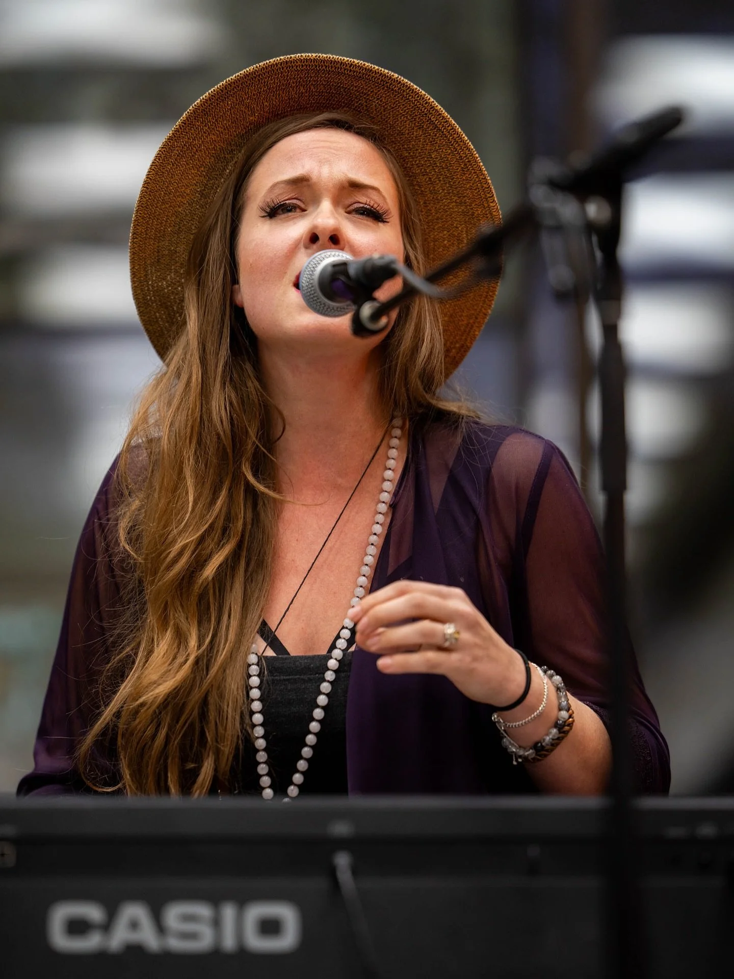 @alyssa_hansonsings performing at @mrlrichmond as part of the October Lyricists’ Corner showcase hosted by @achillestenderloin.
.
.
.
.
Unrelated, as I don’t typically get technical or fawn over the equipment and tools I use for producin