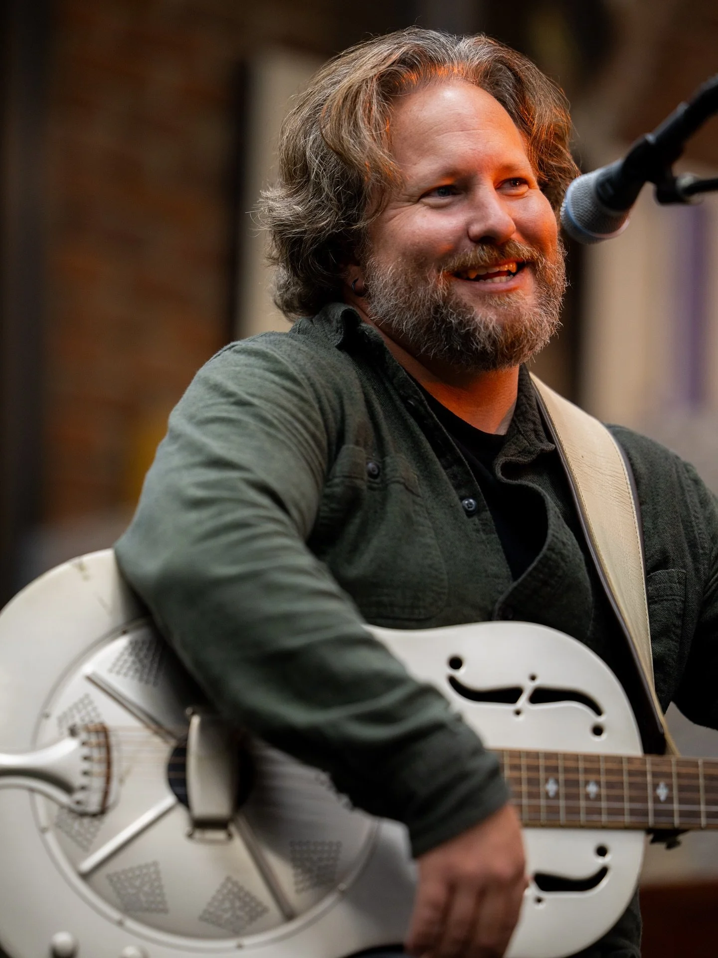 @achillestenderloin performing during the September installment of Lyricists’ Corner, hosted at @mrlrichmond.
#livemusic #localmusic #blues #folk #folkmusic #richmondindiana #music #musicphotography