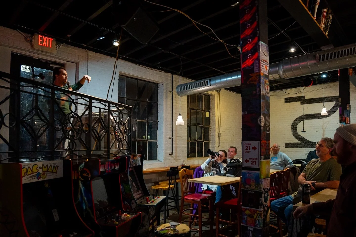 On Friday, November 21st, @bradydayofficial and @roscoescoffee hosted the first Stand-Up Comedy Open Mic Night, to give local comics and wannabe comics a chance to make the crowd laugh. 

#community #performance #livecomedy #comedy #standupcomedyshow