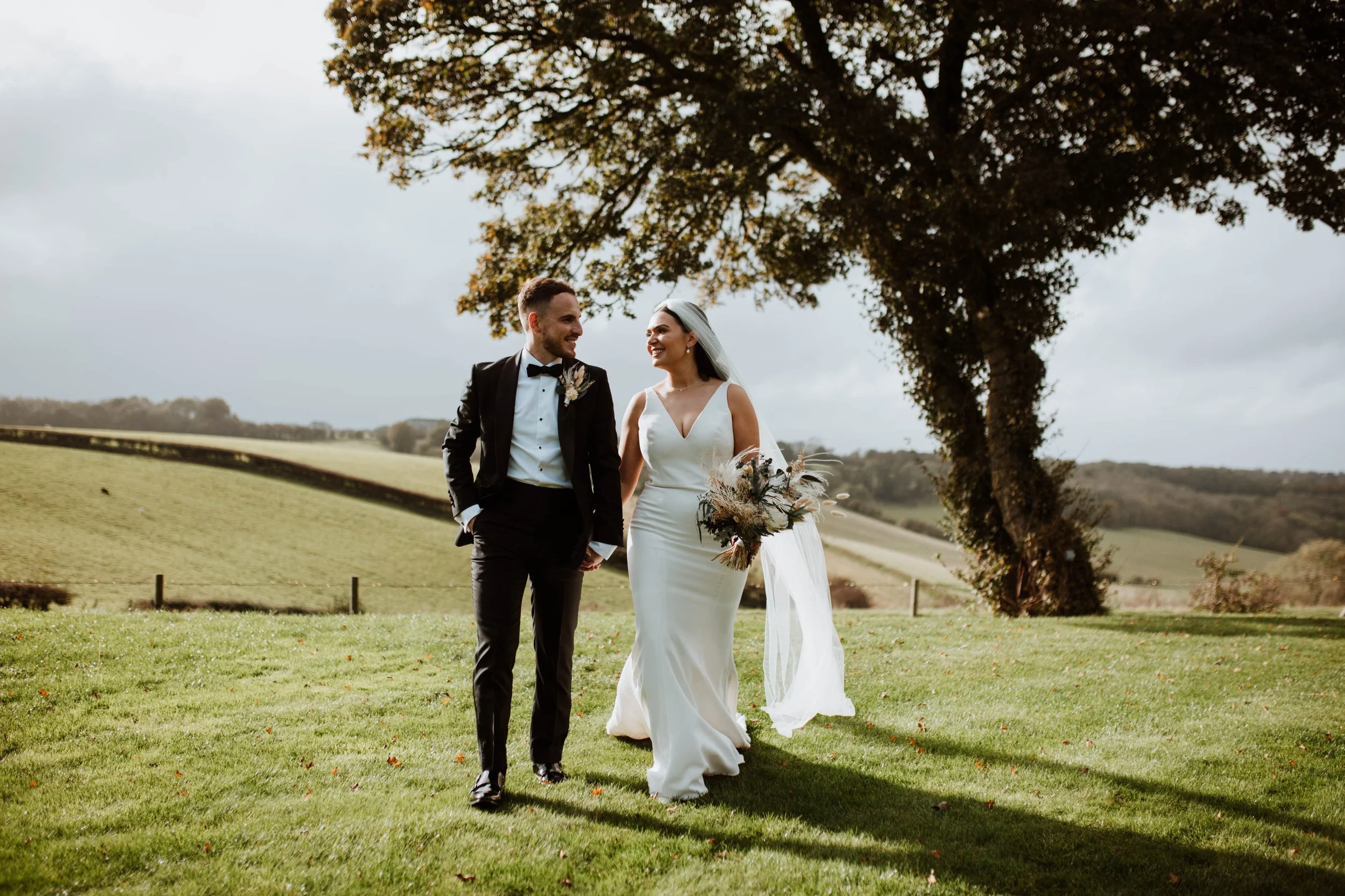 Lucy &amp; Mark’s Autumnal Wedding at Botley Hill Barn