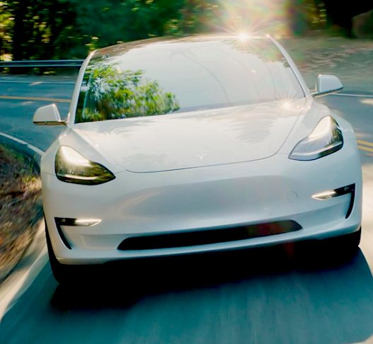 tesla model 3.png