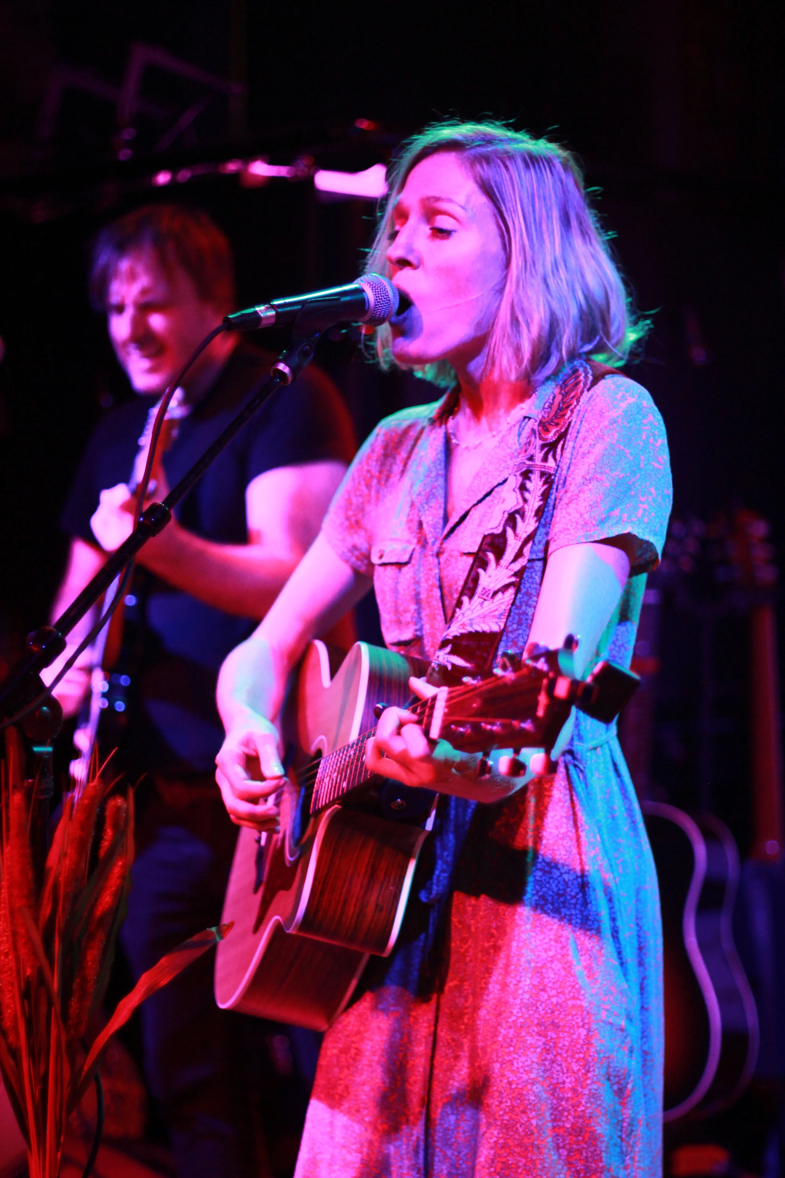 Linda Draper performs at The Bowery Electric. Photo courtesy of Kevin Vallejos.
