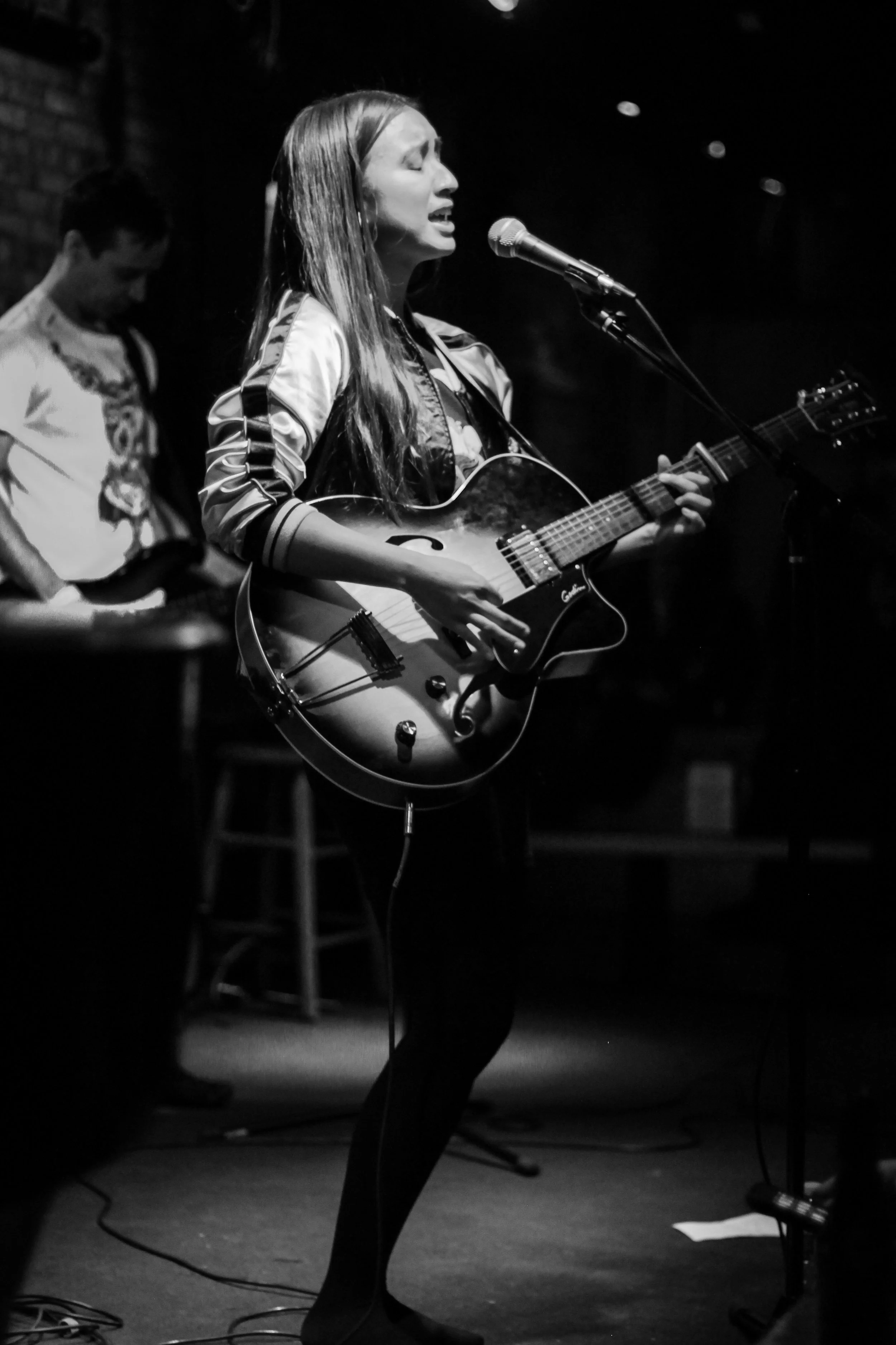 Raye Zaragoza on the strings at The Bitter End. Photo courtesy of Kevin Vallejos.