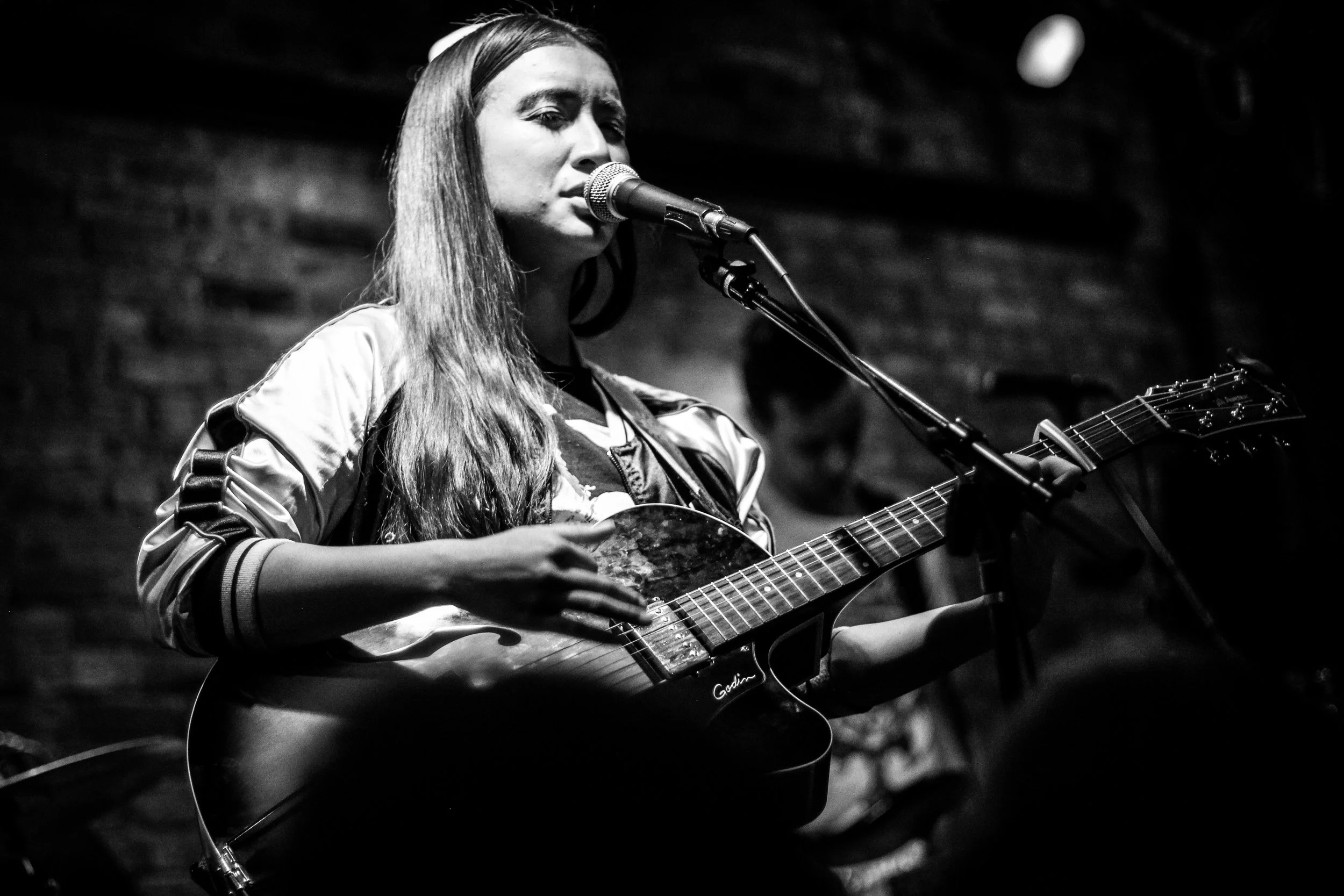 Raye Zaragoza at The Bitter End. Photo courtesy of Kevin Vallejos.