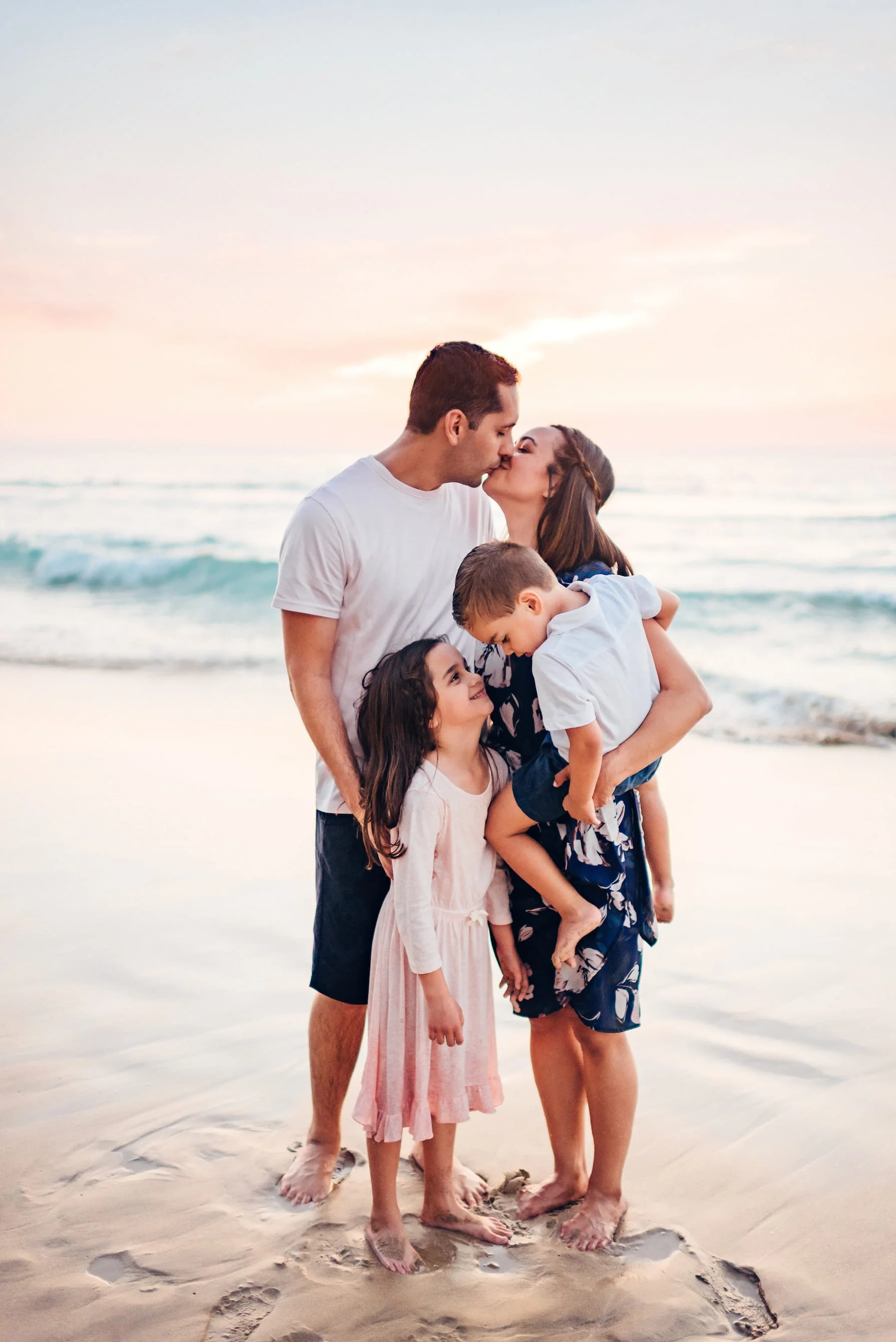 Waikoloa-Hawaii-Family-Photographer-Beach-13.jpg