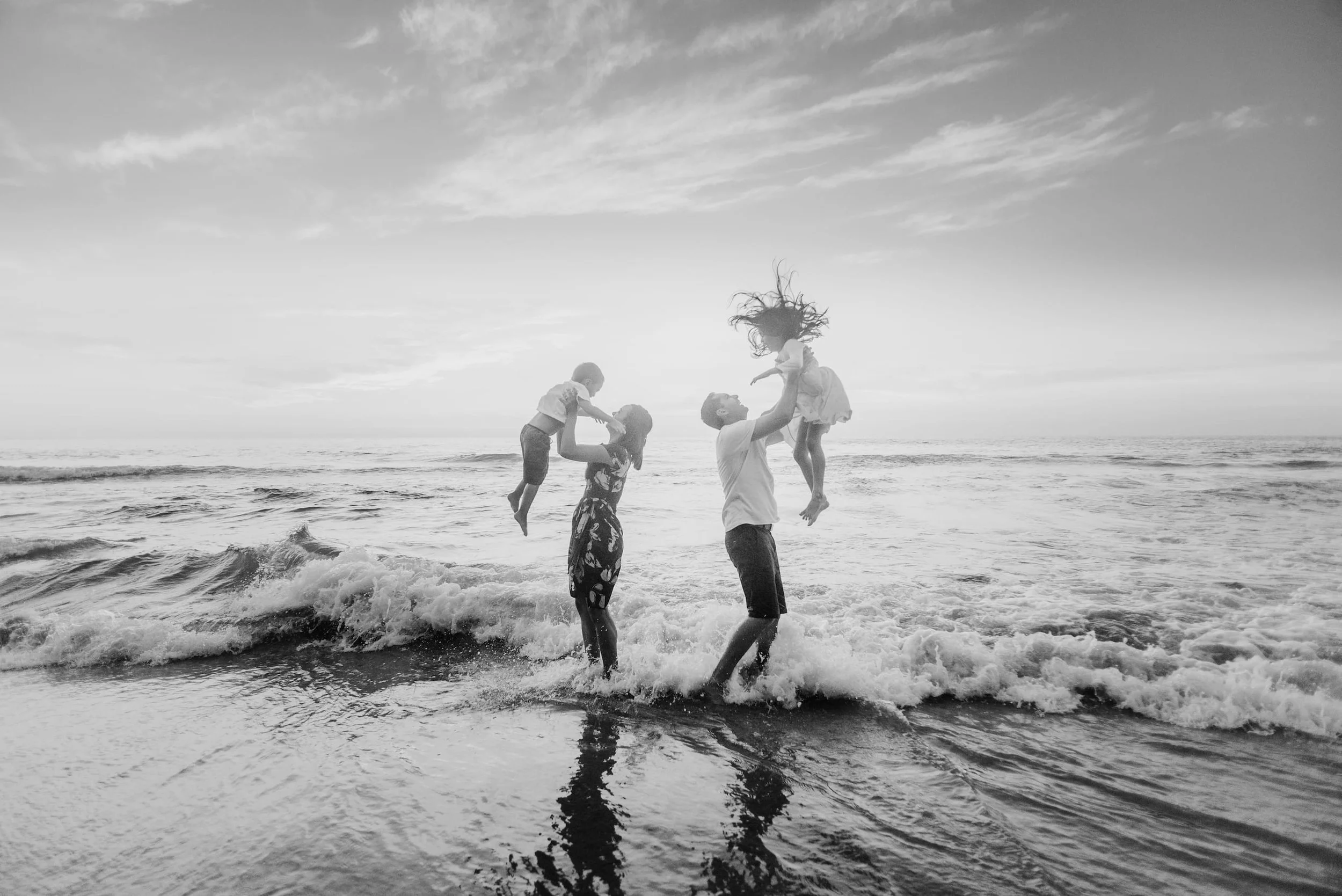 Waikoloa-Hawaii-Family-Photographer-Beach-17.jpg