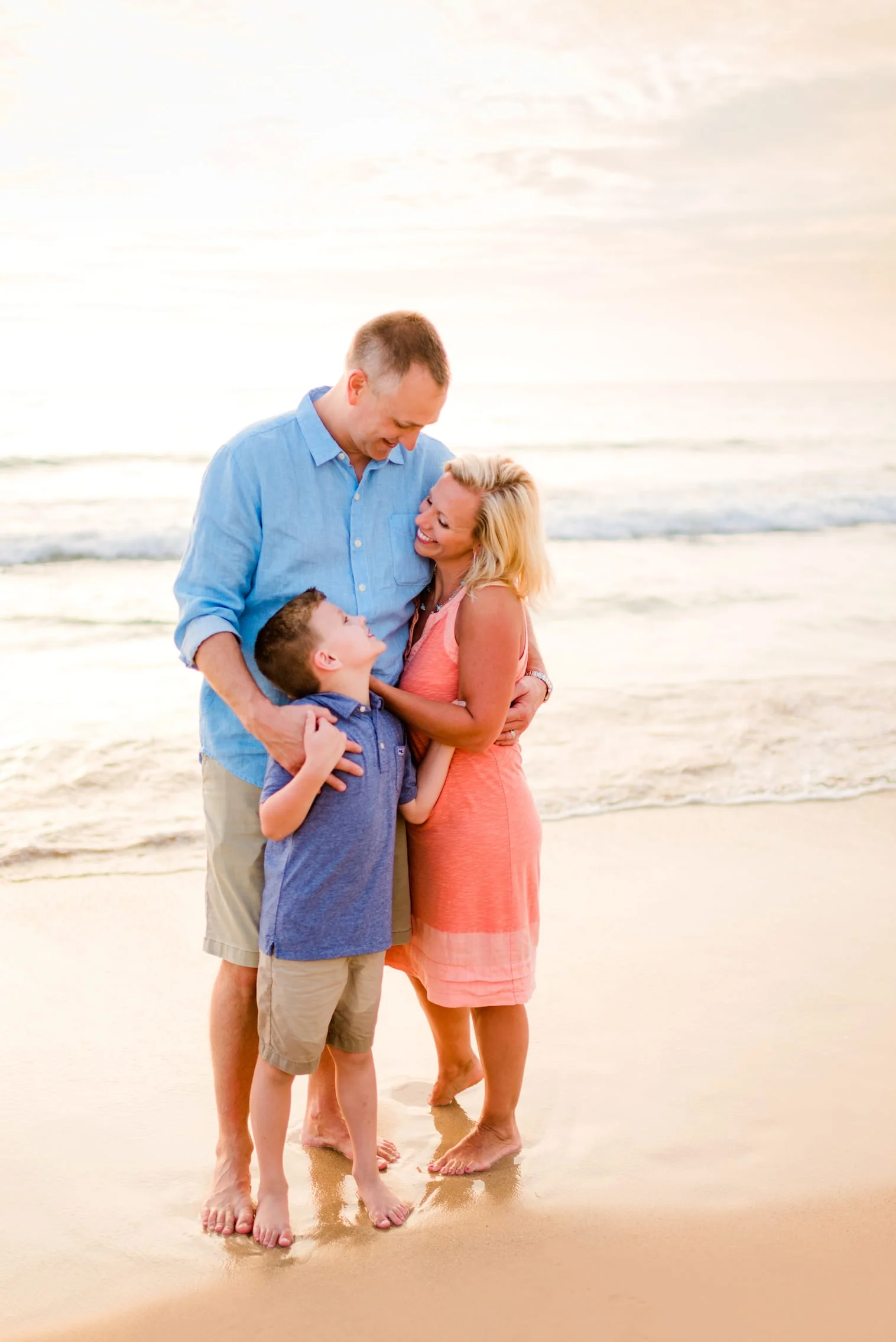 Kohala-Coast-Hawaii-Family-Photographer-Beach-17.jpg