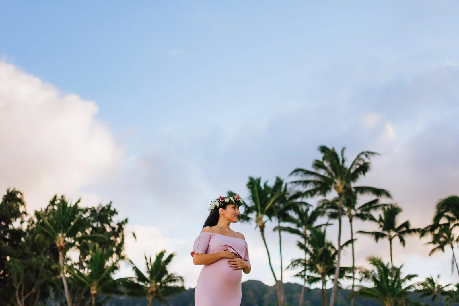Oahu-Maternity-Photographer-Love-Haku-Flower-Crown-Water-10.jpg