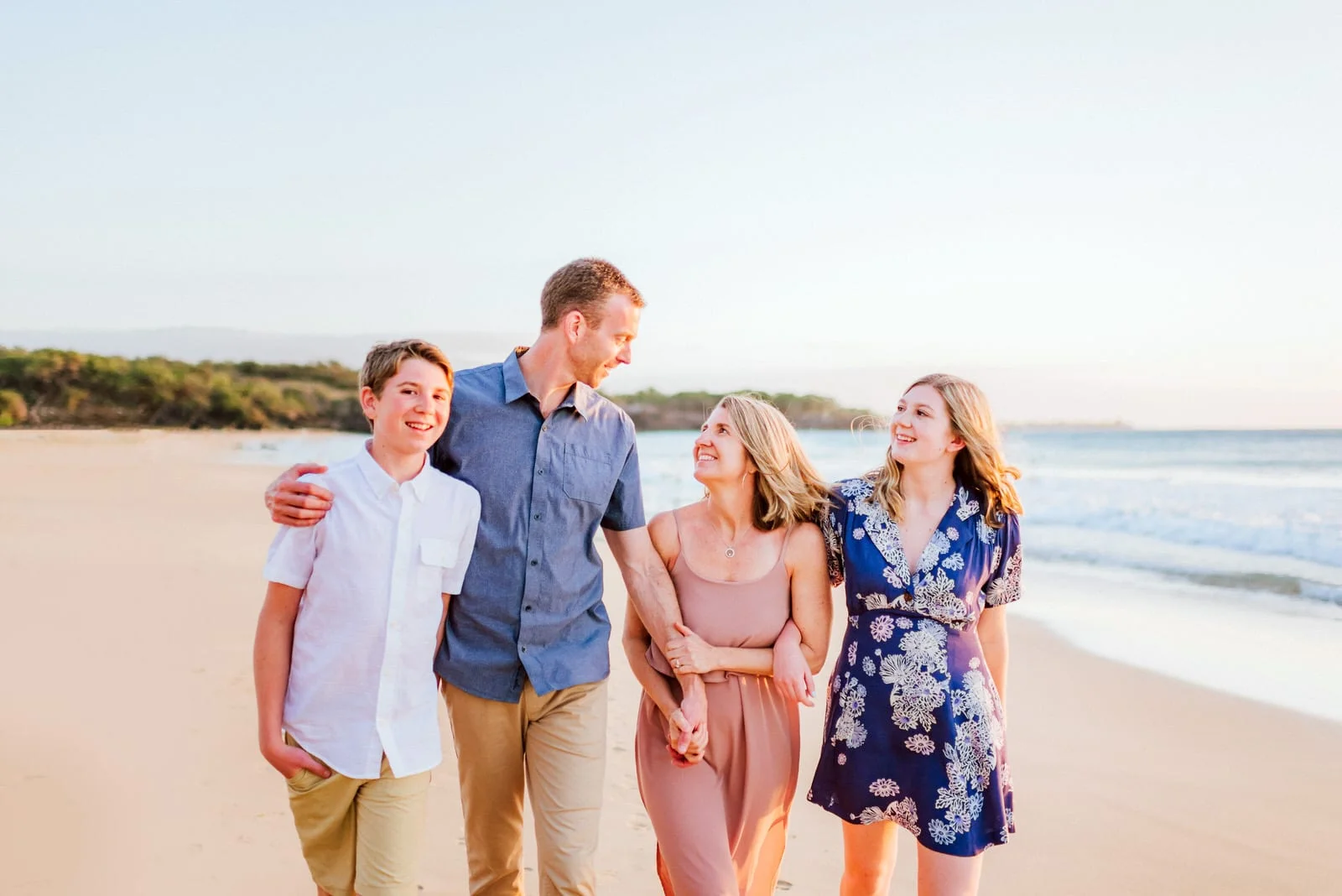 family-photographers-big-island-hawaii-hapuna-17.jpg