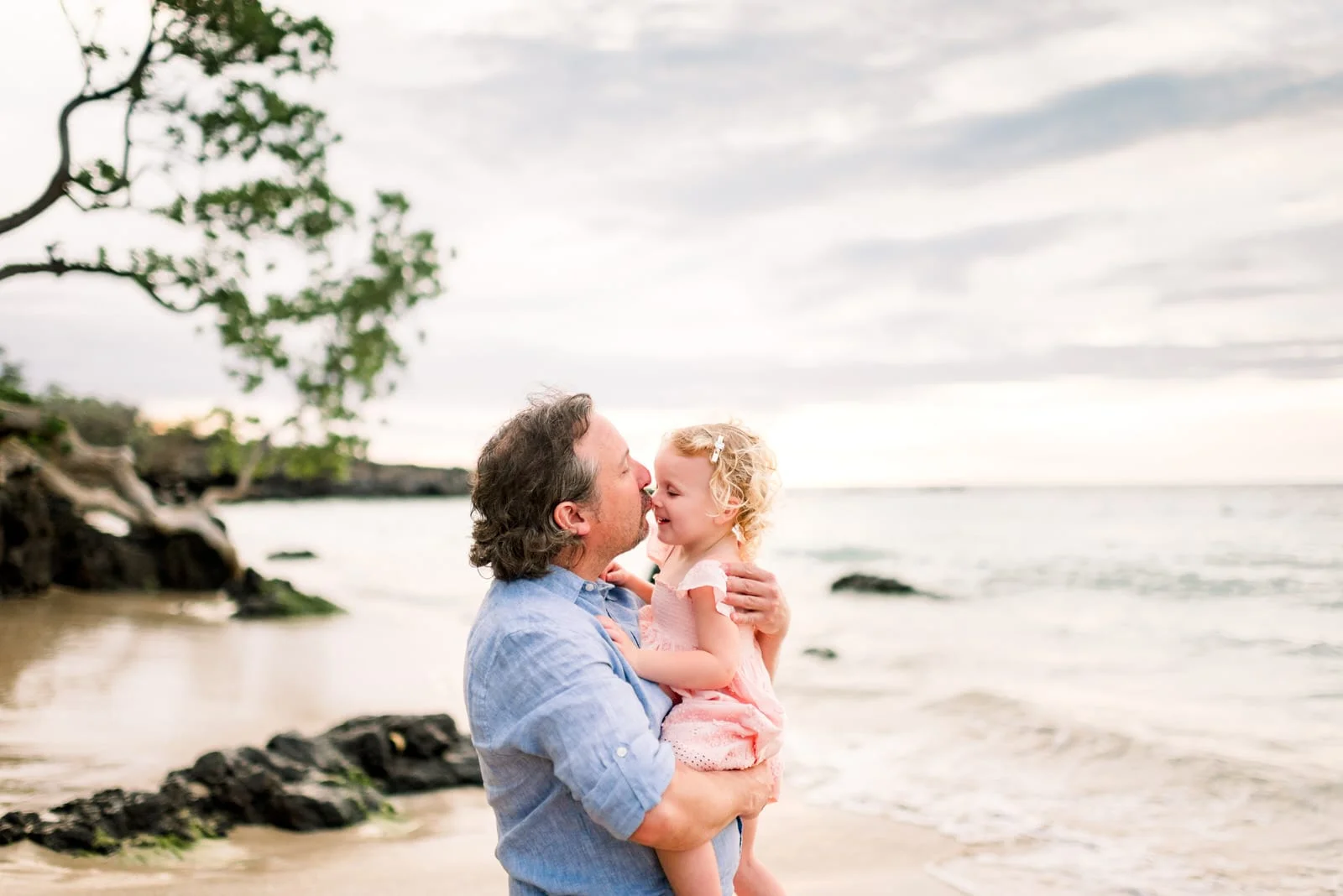 beach-family-photos-hawaii-flower-crown-21.jpg