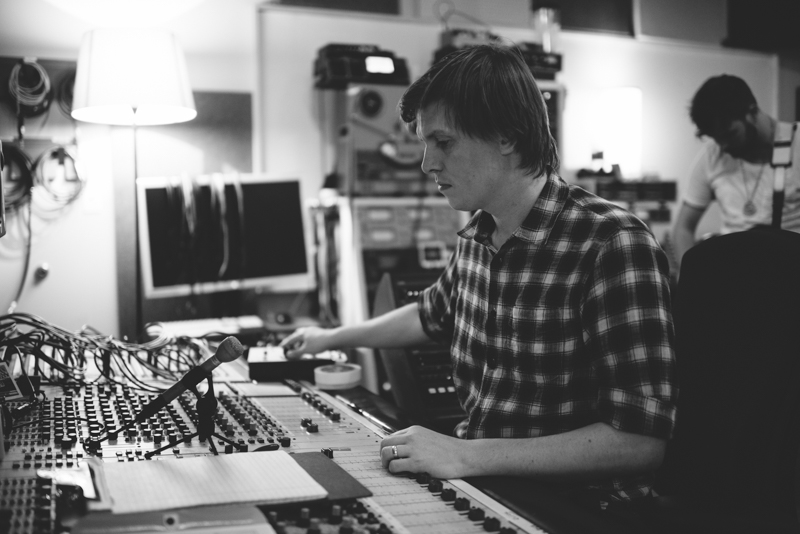 20141022_AmberZbitnoffKnecht_RockyVotolato_IntheStudio_0059_800b.jpg