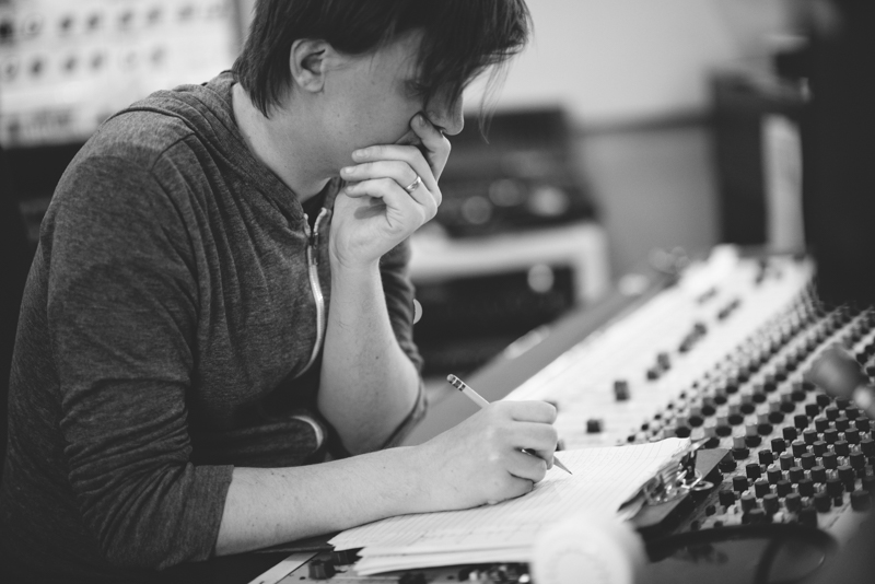 20141027_AmberZbitnoffKnecht_RockyVotolato_IntheStudio_0665_800b.jpg