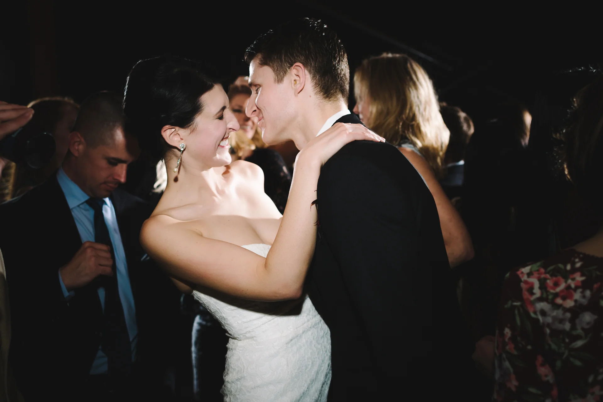 20160117_AmberZbitnoffPhotography_BG_MelroseMarketWedding_blog097_13671920web.jpg