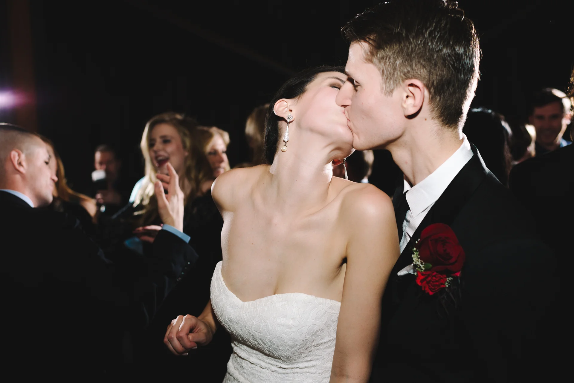 20160117_AmberZbitnoffPhotography_BG_MelroseMarketWedding_blog098_13721920web.jpg