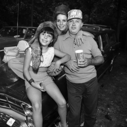 Jimmy Martin with Daughter Lisa and a Friend, Gettysburg, PA, 1974
