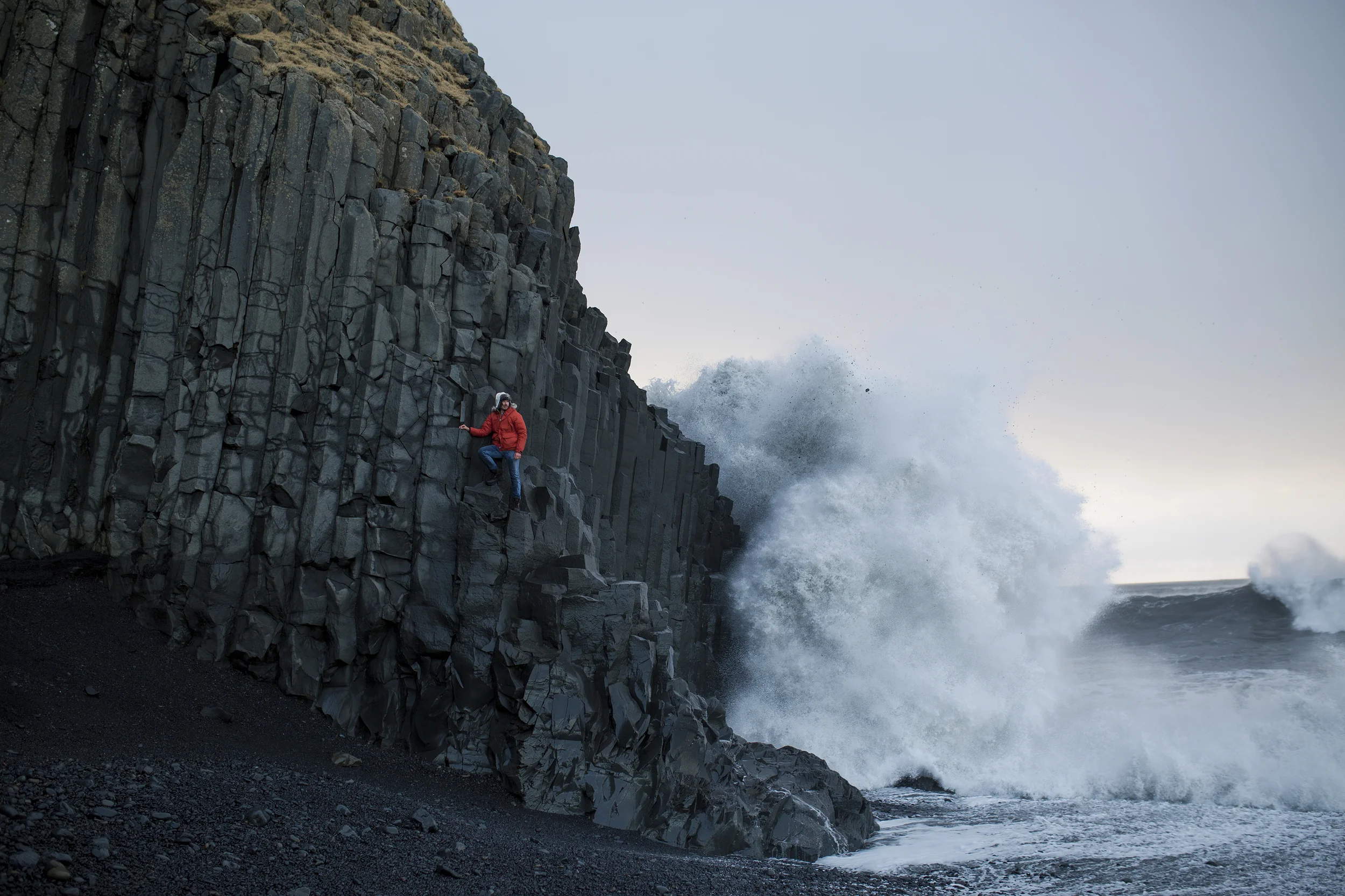 06-Vík-Black-Sands-Beach-@saunakspace-5W5A0061.jpg