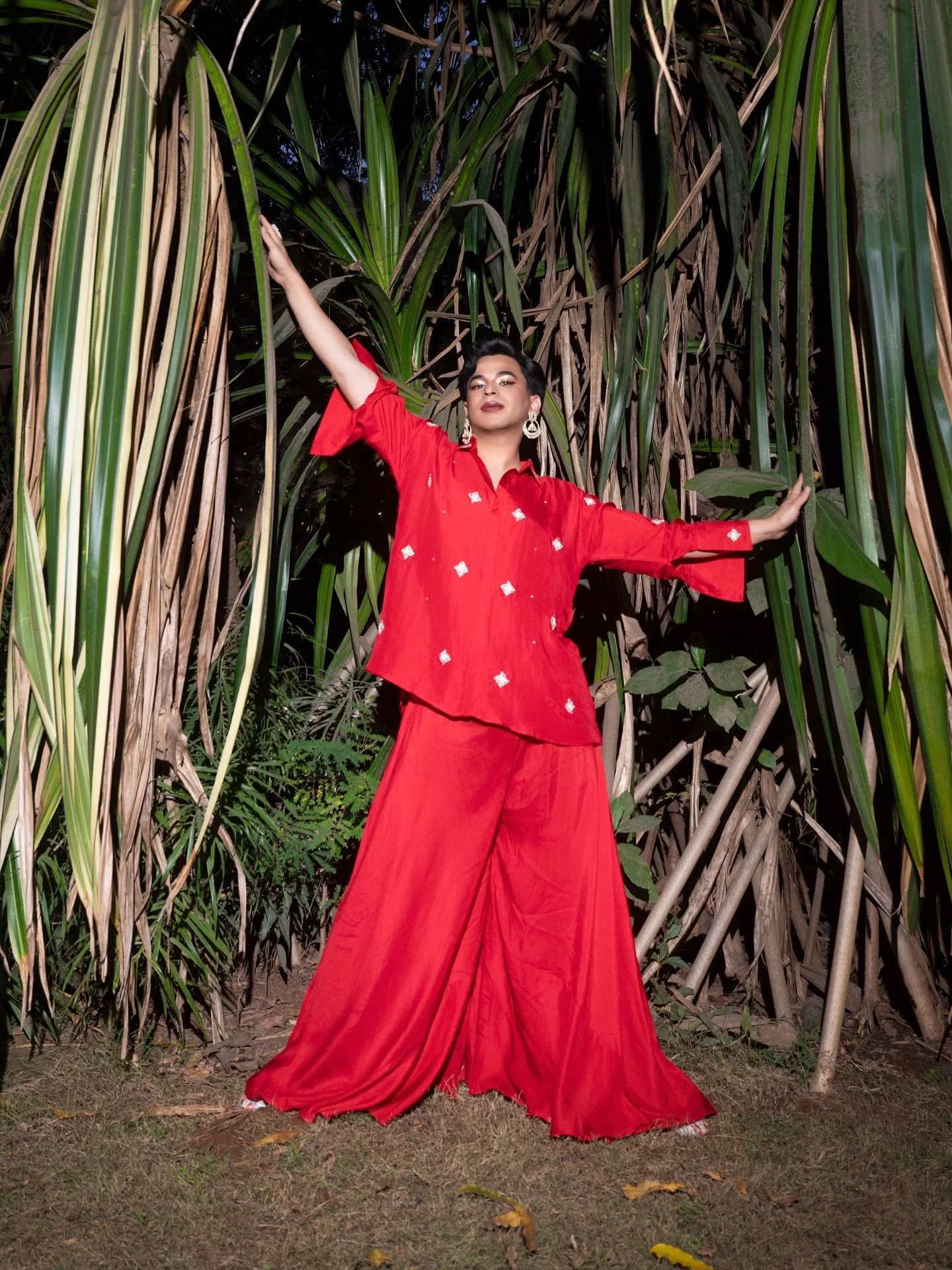 From the UK to Mumbai, by way of New York &mdash; what began online found its rhythm in the streets of Matunga at dusk.

Sometimes color says what words cannot. The way fabric moves, the way red holds both fire and softness, fashion becomes a kind of