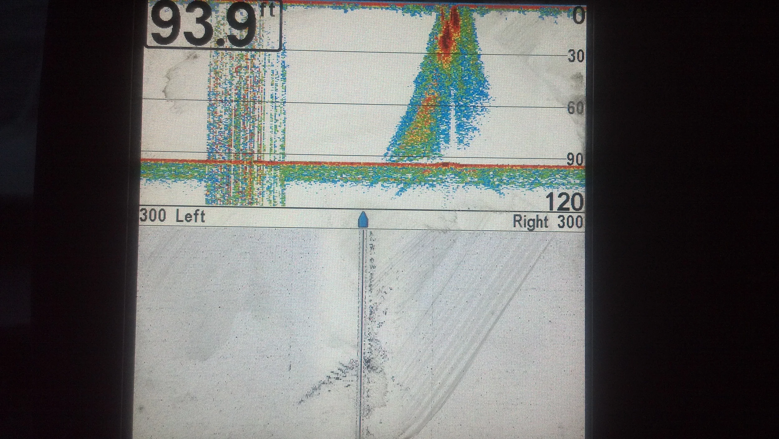 bubbles reflecting on the sonars as they rise to the surface. (the slight formation in the above image was the 17ft fiberglass boat laying upside down on the bottom)