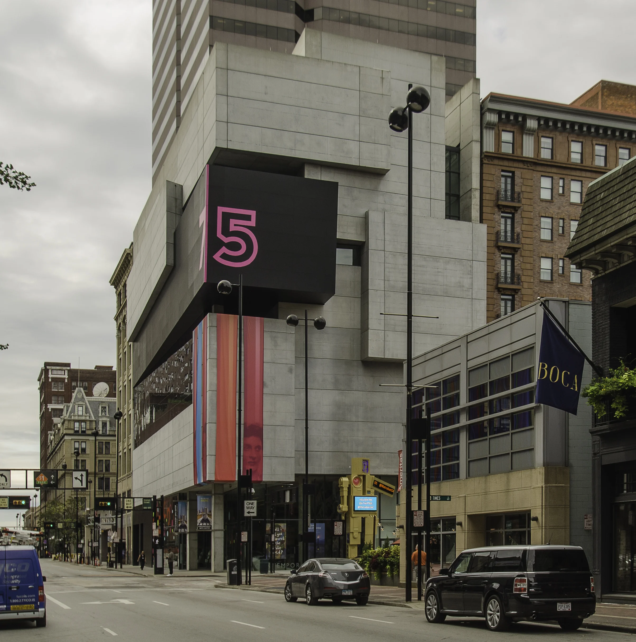 Rosenthal Center for Contemporary Art, Cincinnati, OH. Zaha Hadid, 2003
