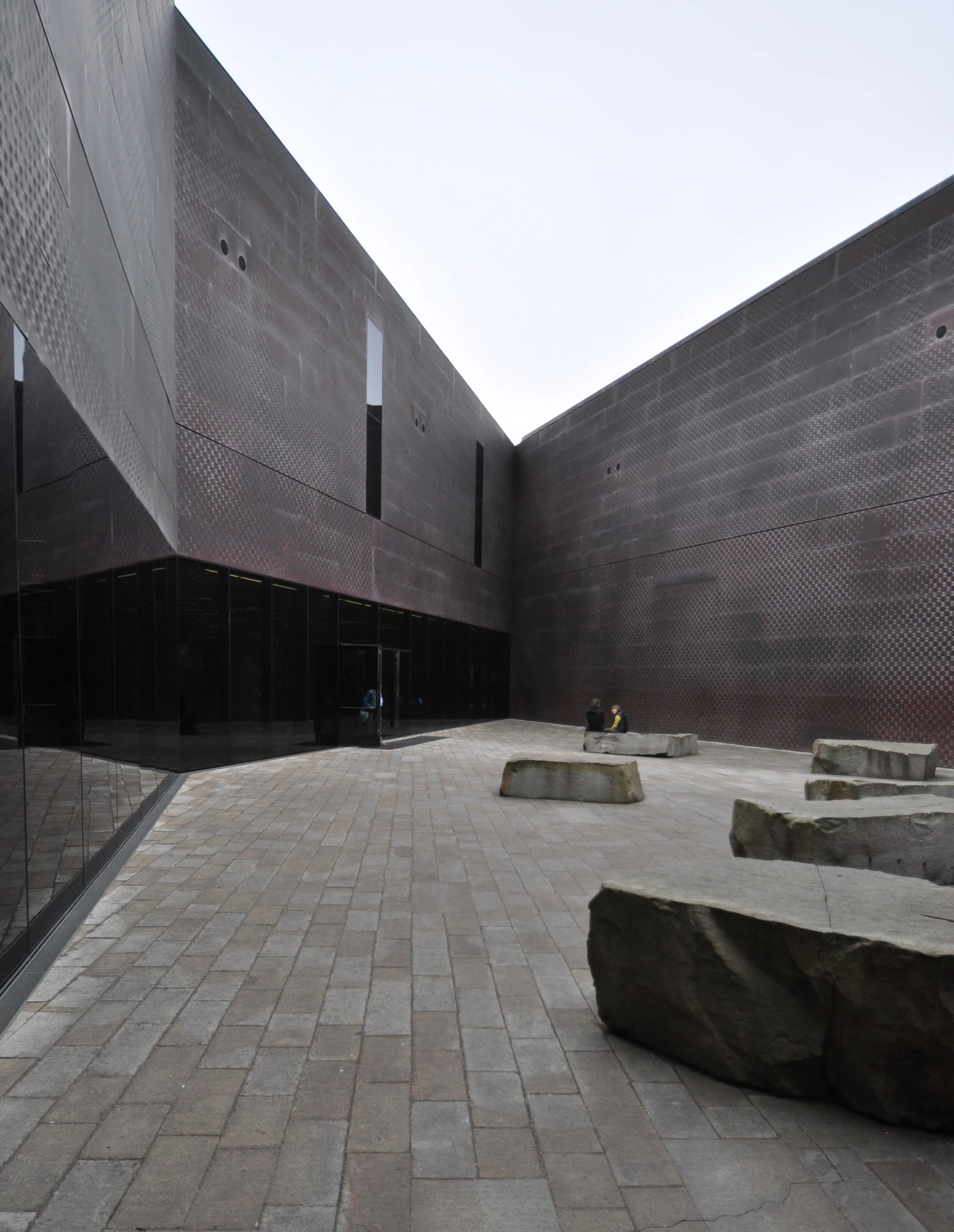Courtyard, DeYoung Museum of Art
