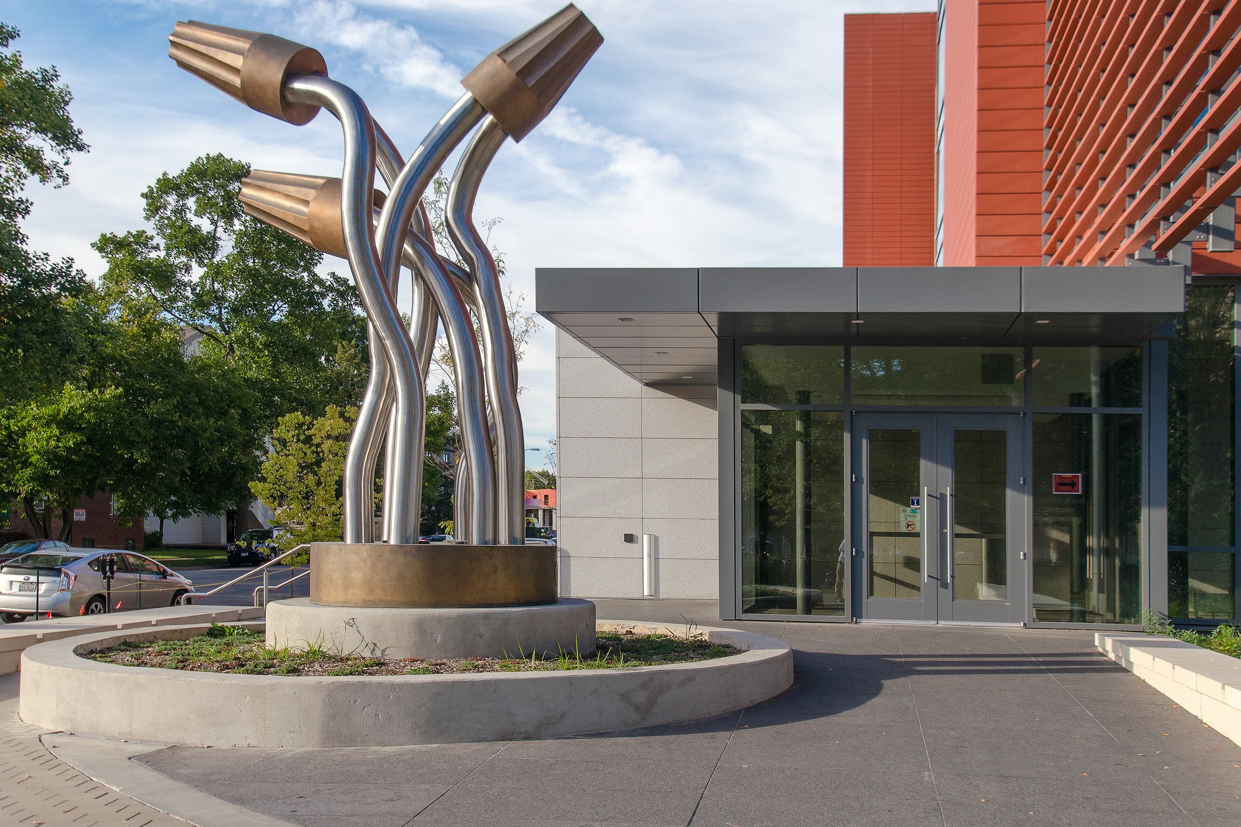 Electrical and Computer Engineering Building, University of Illinois. SmithGroup (Washington, DC), 2014