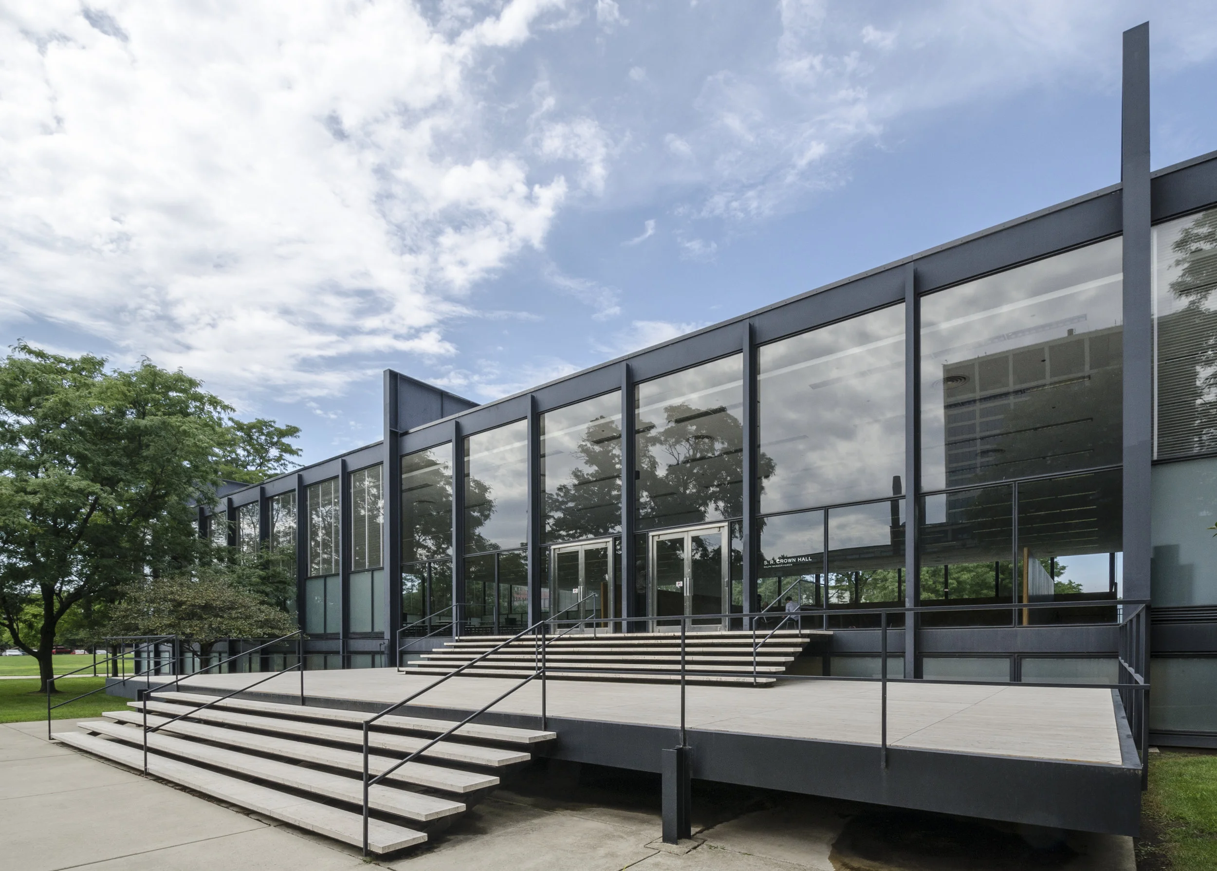 S. R. Crown Hall, Illinois Institute of Technology. Ludwig Mies van der Rohe, 1956