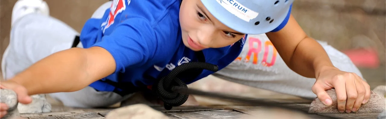 Fulcrum Team Building,great shot on the rockwall a Culver CIty .jpg