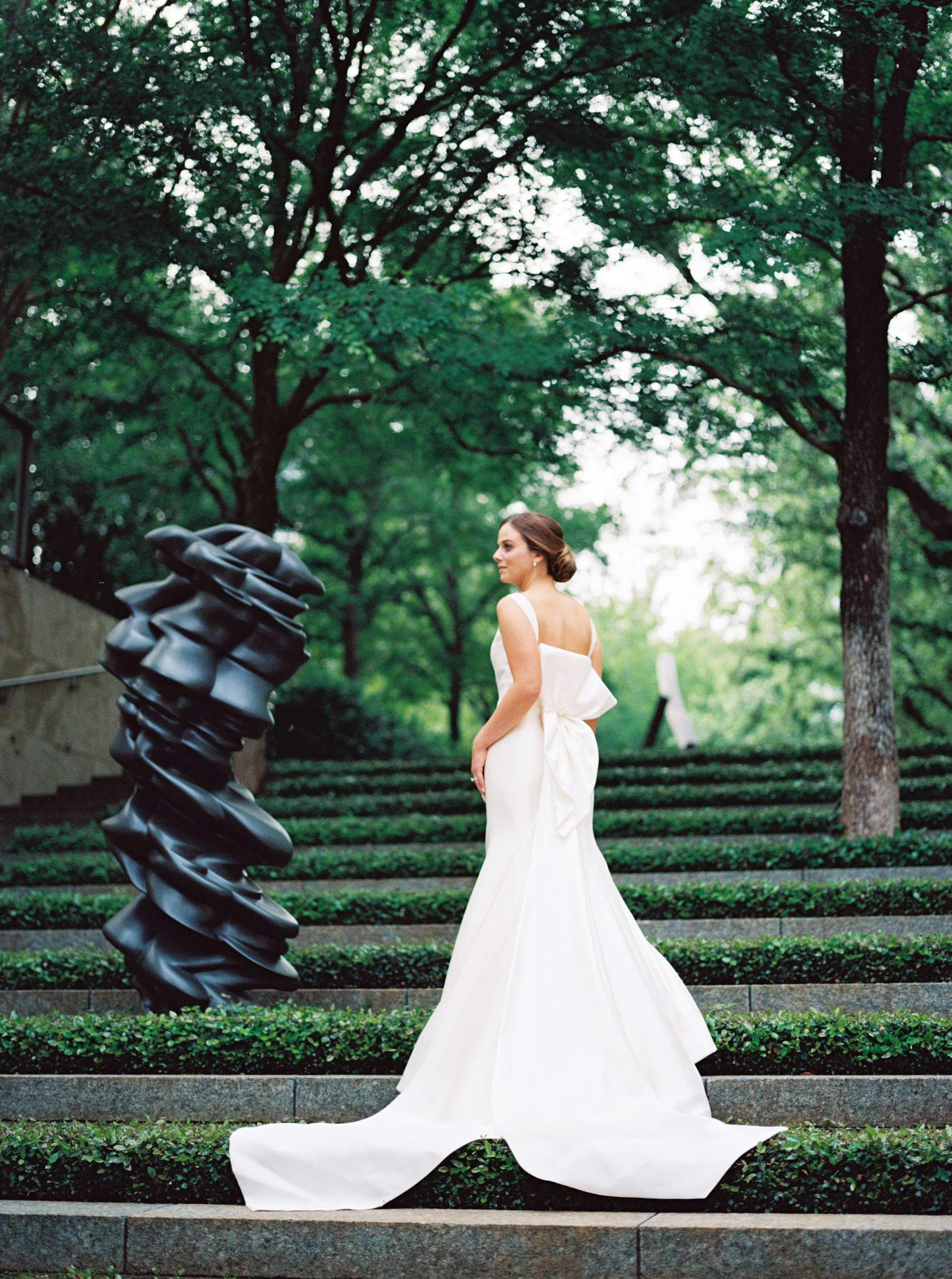 Modern Chic Bridal Session at The Nasher Sculpture Center 