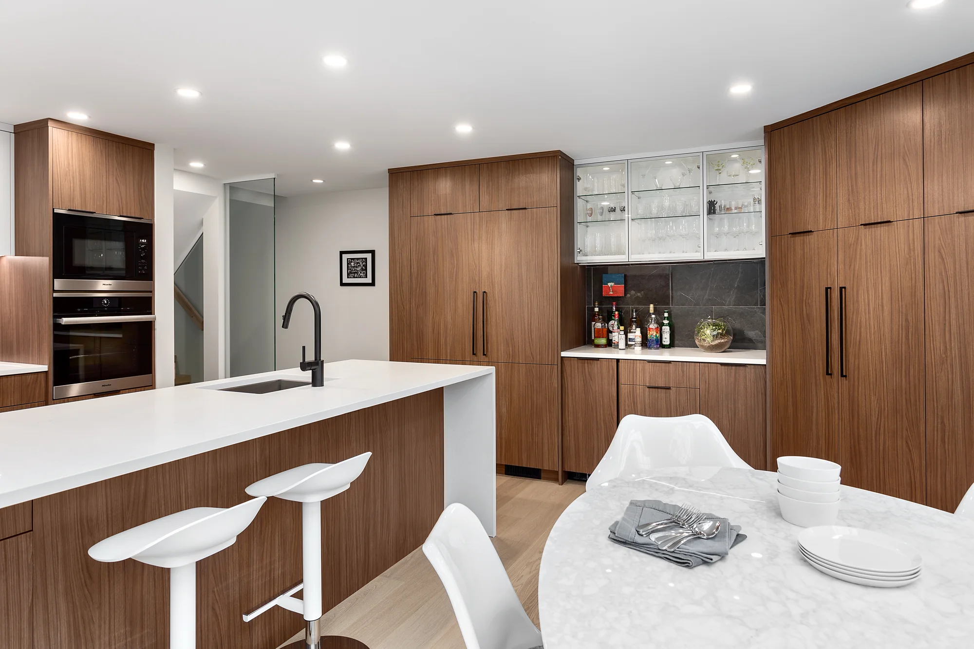 2221-Oak-St-05-Web.jpg