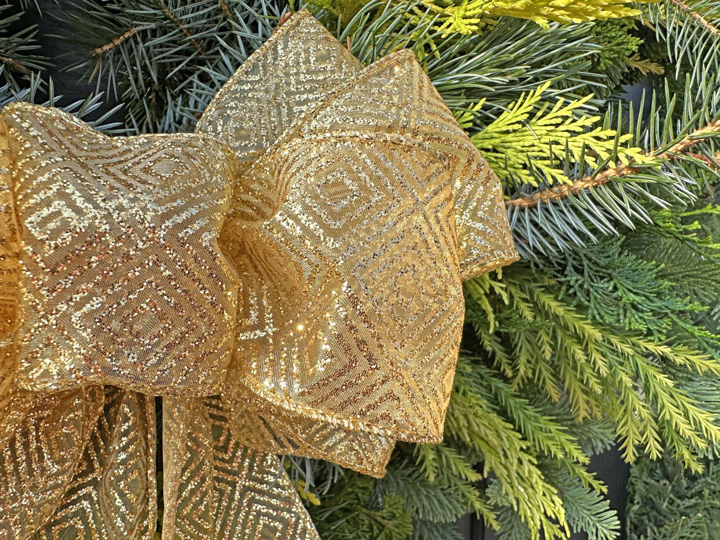 Wreath #4 with gold bow6.jpg