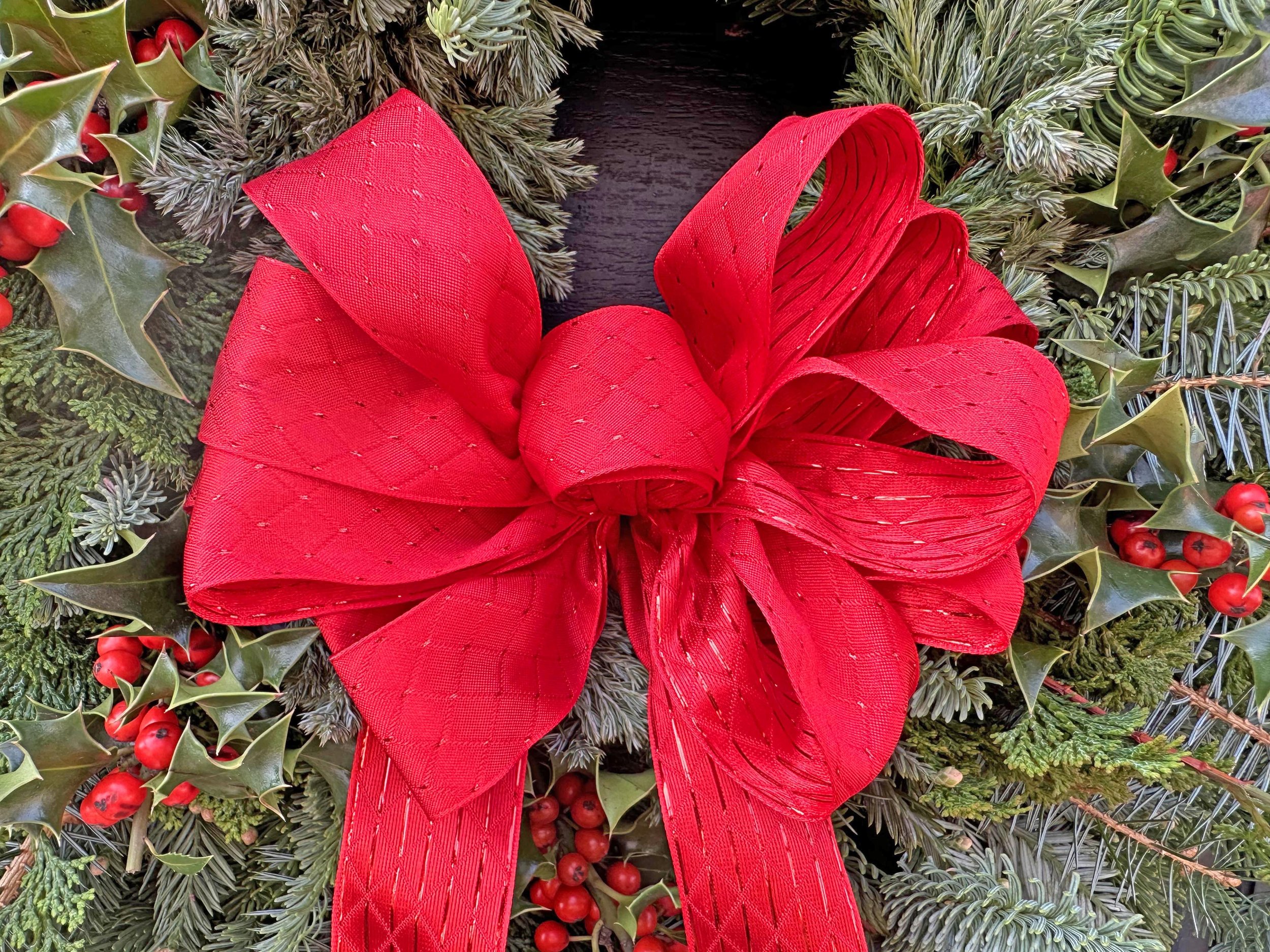 Wreath #1 w:red bow.jpg