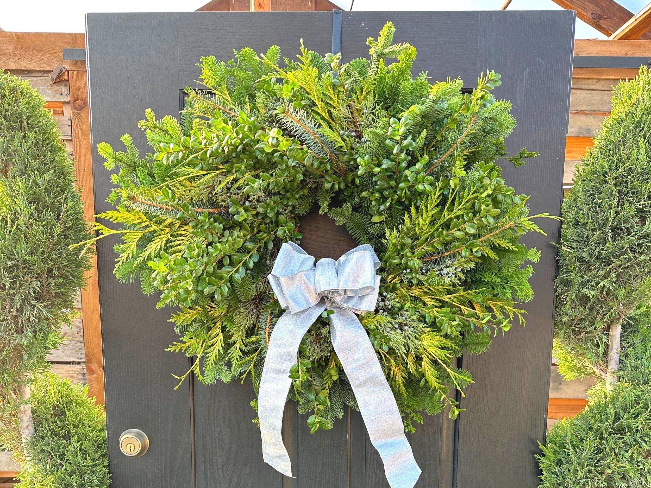 Wreath+%233+with+silver+bow2.jpg