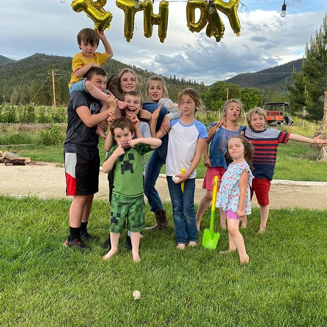 Happy 6th birthday Sammy!! He had &ldquo;the BEST day of his life&rdquo; celebrating with cousins, aunts and uncles, mom and dad, and Nana and Nona! We love you Sam! 💚