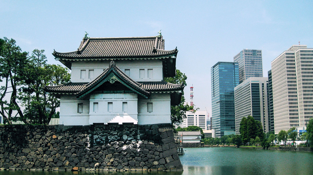 tokyo-palace.jpg
