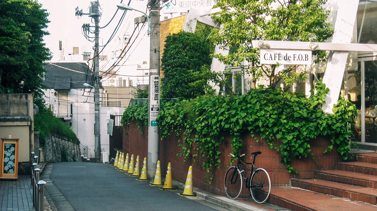 tokyo-cafe.jpg