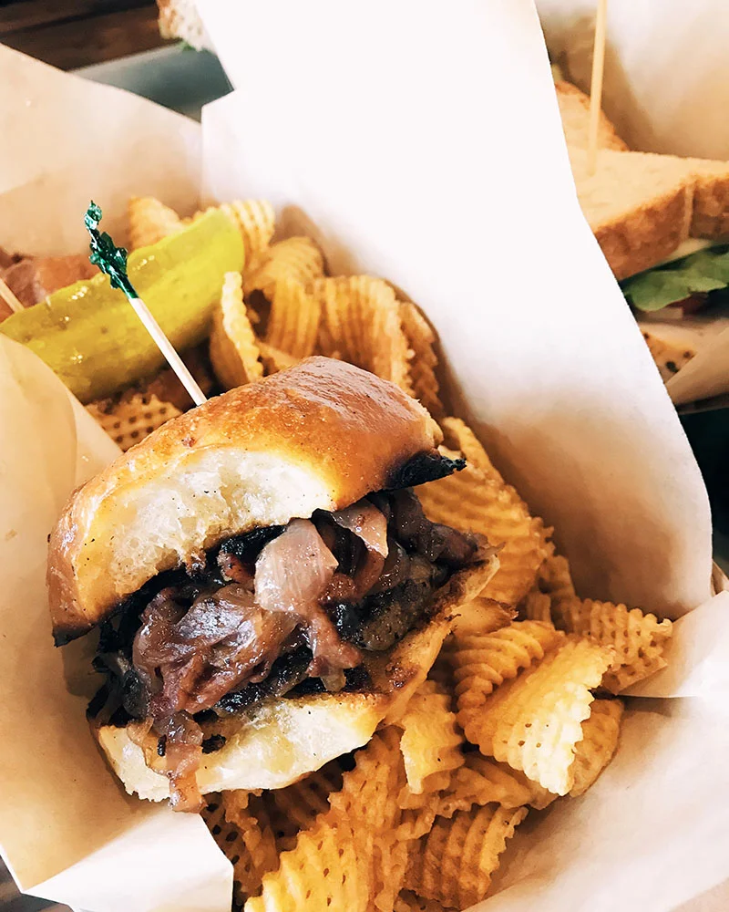 180713-bisonburger.jpg