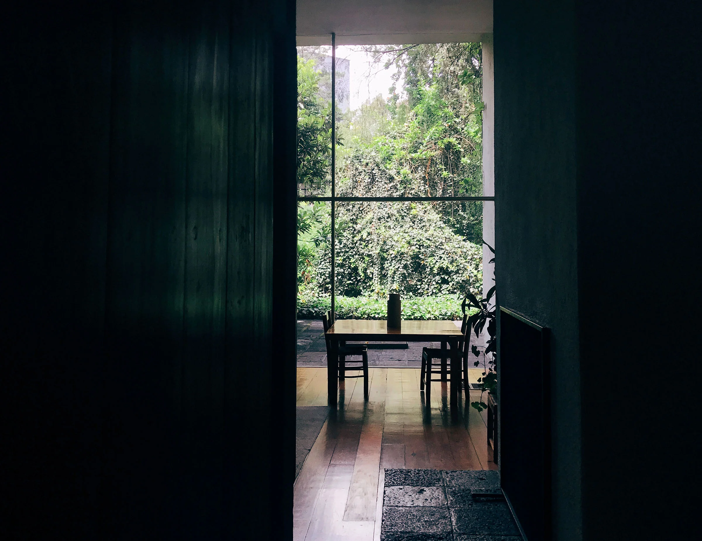 cdmx-05-barragan-dining.jpg